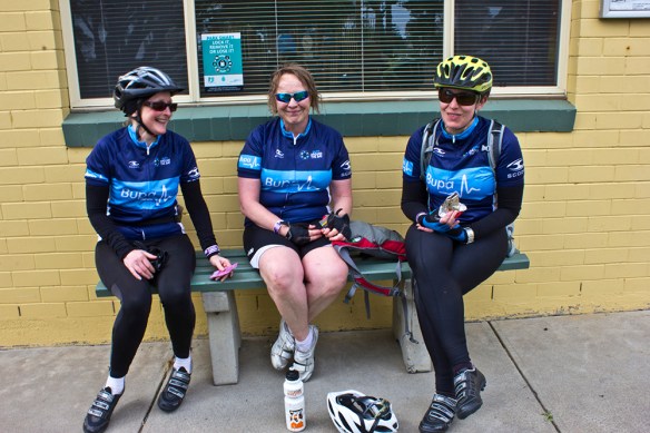 131020canberra girls2web