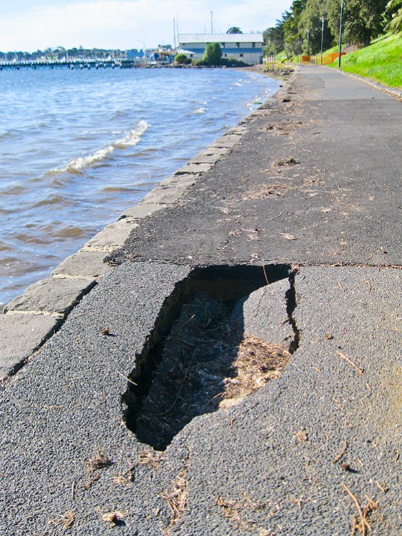 Western beach pothole web